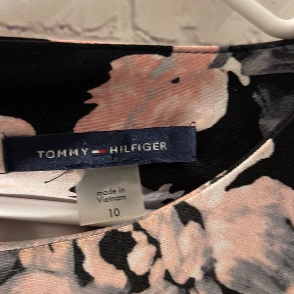 Tommy Hilfiger Floral Dress - Picture 6 of 10